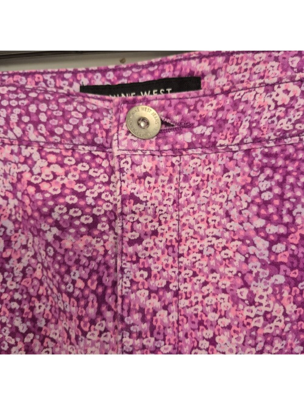 Nine West Women's Pink & Purple Printed Skinny Leg Capris Size 18W - Picture 3 of 7